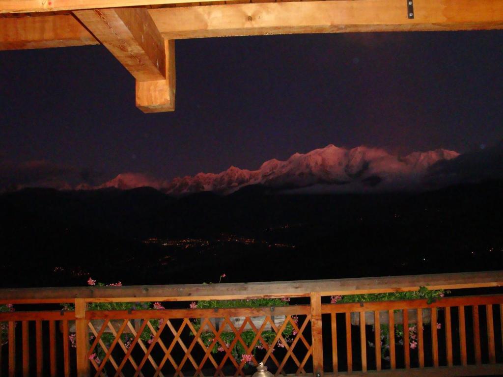 La Joubarbe Au Balcon Du Mont-Blanc Villa Sallanches Esterno foto